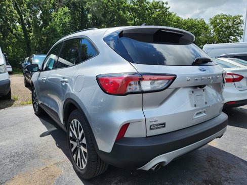 Used 2020 Ford Escape SE Sport image 3