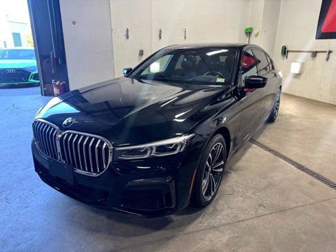 Used 2020 BMW 750i xDrive w/ M Sport Package image 2