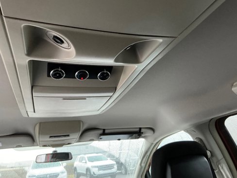 Used 2011 Dodge Grand Caravan Crew image 19