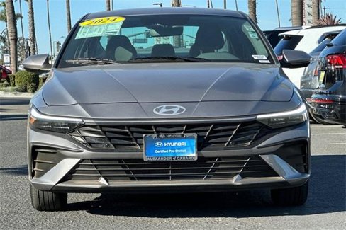 Used 2024 Hyundai Elantra SEL image 9