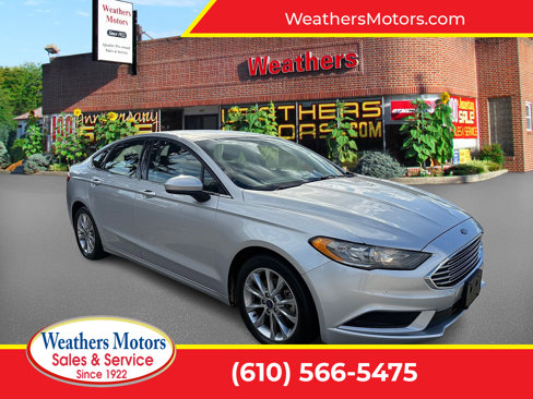 Used 2017 Ford Fusion SE image 1