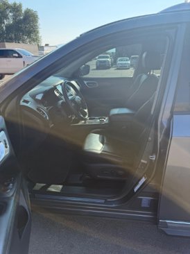 Used 2017 Nissan Pathfinder Platinum image 8