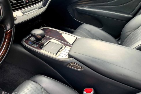 Used 2018 Lexus LS 500 AWD image 15