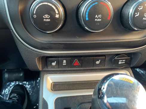 Used 2017 Jeep Compass High Altitude image 25