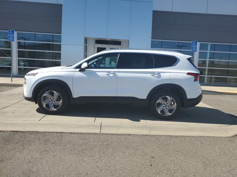 Used 2023 Hyundai Santa Fe SEL image 2