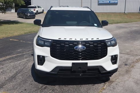 New 2025 Ford Explorer ST-Line image 25