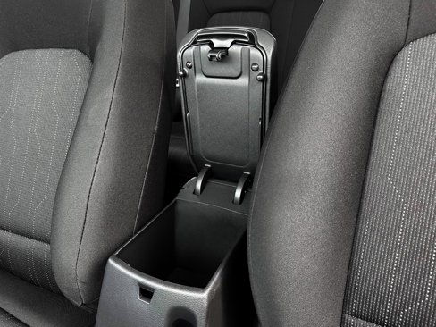 New 2025 Hyundai Venue SE image 25