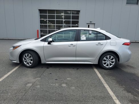 New 2026 Toyota Corolla LE image 2