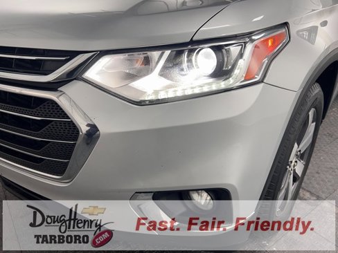 Used 2018 Chevrolet Traverse LT image 11