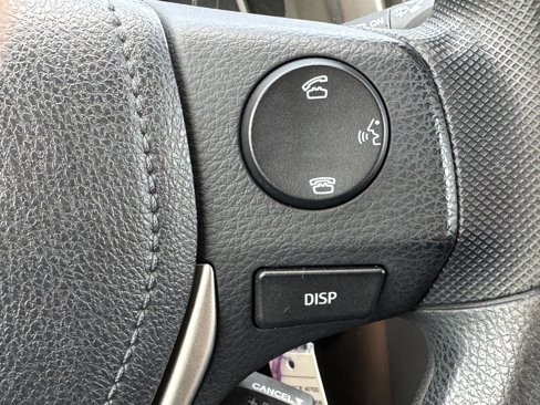 Used 2015 Toyota RAV4 LE image 19