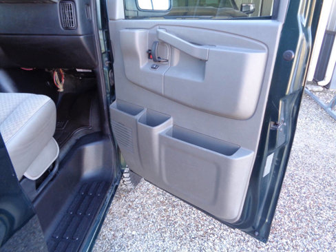 Used 2016 GMC Savana 3500 LT w/ LT Preferred Equipment Group image 39