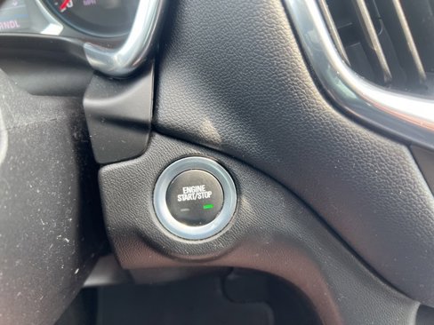 Used 2019 Chevrolet Equinox LT image 31
