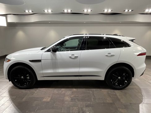 Used 2025 Jaguar F-PACE R-Dynamic S image 3