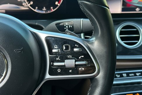 Certified 2020 Mercedes-Benz E 350 Sedan image 27