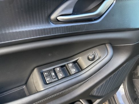 New 2025 Jeep Grand Cherokee Laredo w/ Luxury Tech Group I image 19