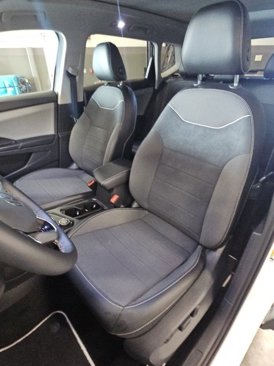 Used 2023 Volkswagen Taos SE w/ Panoramic Sunroof Package image 23