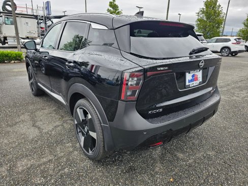 New 2025 Nissan Kicks SR w/ SR Premium Package image 5