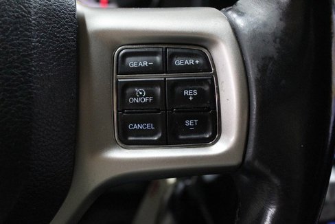 Used 2014 RAM 1500 Laramie image 24