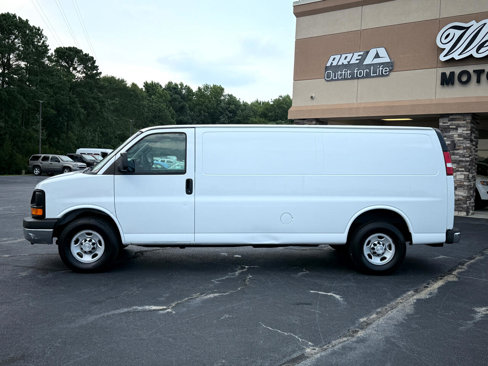Used 2016 Chevrolet Express 2500 Extended image 2