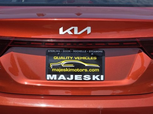 Used 2022 Kia Forte LXS image 12