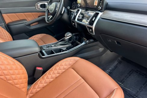 Used 2023 Kia Sorento SX Prestige image 19