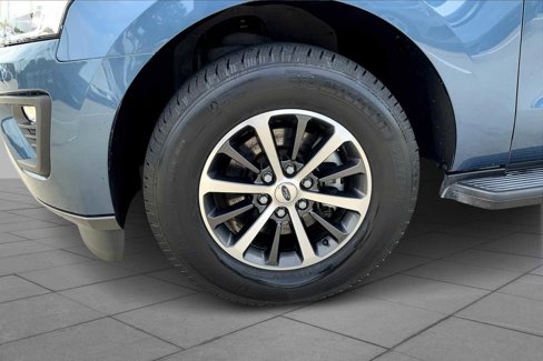 Used 2018 Ford Expedition XLT w/ Equipment Group 201A image 10