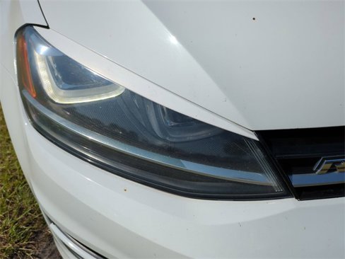 Used 2015 Volkswagen Golf TDI SEL w/ Lighting Package (SEL) image 10