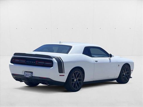 Used 2016 Dodge Challenger R/T Scat Pack image 5