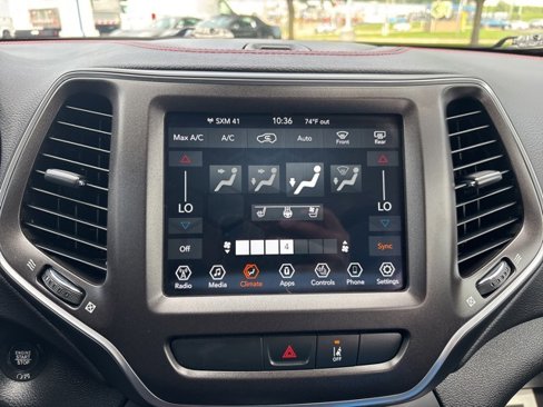 Used 2022 Jeep Cherokee Trailhawk w/ Premium Leather Package image 13