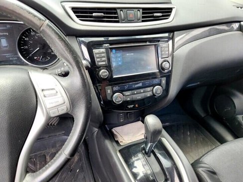 Used 2016 Nissan Rogue SL image 6