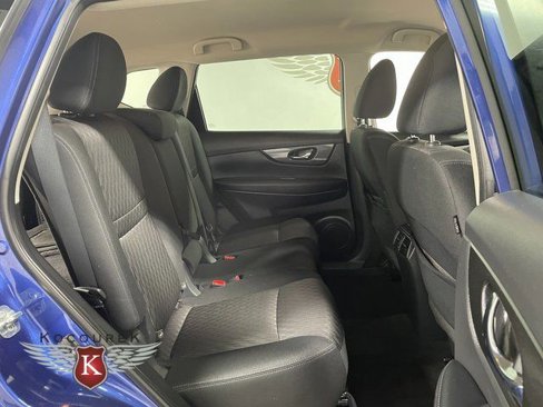 Used 2019 Nissan Rogue SV image 21