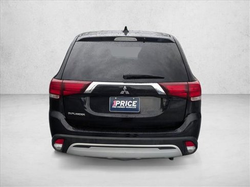 Used 2020 Mitsubishi Outlander ES image 6