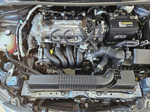 Used 2021 Toyota Corolla LE image 21