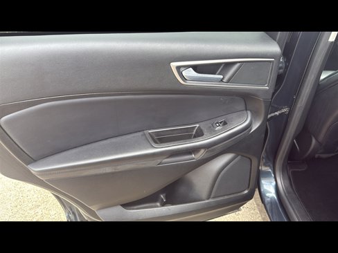 Used 2023 Ford Edge SEL image 21