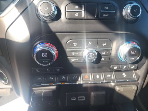 Used 2021 GMC Sierra 1500 AT4 w/ AT4 Value Package image 26