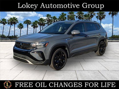 Certified 2023 Volkswagen Taos SE w/ Panoramic Sunroof Package image 1