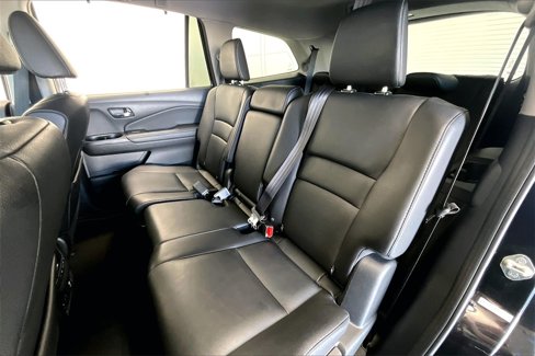 Used 2016 Honda Pilot Touring image 27