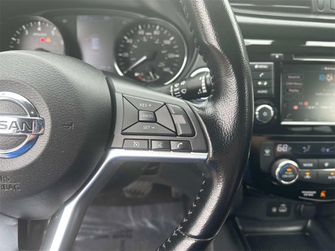 Used 2020 Nissan Rogue SV image 27