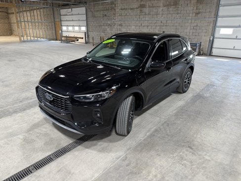 Used 2023 Ford Escape SE w/ PHEV Premium Package image 38