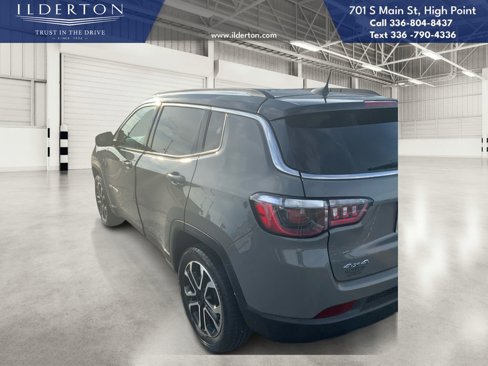 Used 2022 Jeep Compass Limited image 8