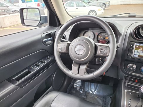 Certified 2016 Jeep Patriot High Altitude image 8