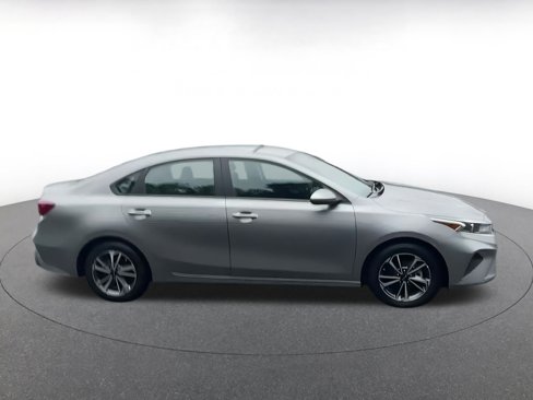 Used 2023 Kia Forte LXS image 12