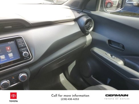 Used 2018 Nissan Kicks S image 35