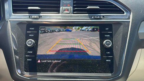 Used 2023 Volkswagen Tiguan SE image 16