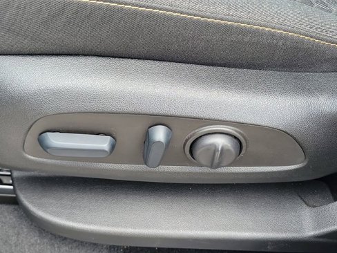 Used 2022 Chevrolet Equinox LT image 19