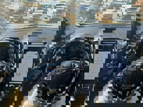 Used 2024 Ford Edge SEL w/ Convenience Package image 17