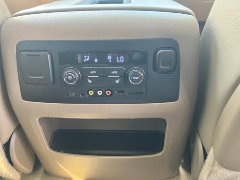 Used 2015 GMC Yukon SLT w/ Open Road Package image 37