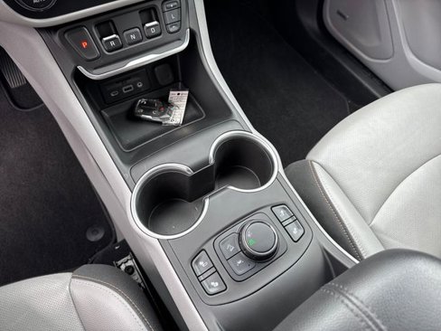 Used 2020 GMC Terrain SLT w/ Preferred Package image 21