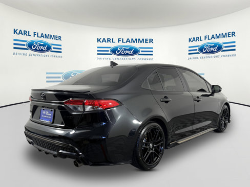 Used 2021 Toyota Corolla SE image 3