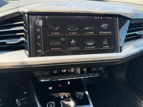 Used 2023 Audi Q4 e-tron Premium w/ Convenience Package image 12